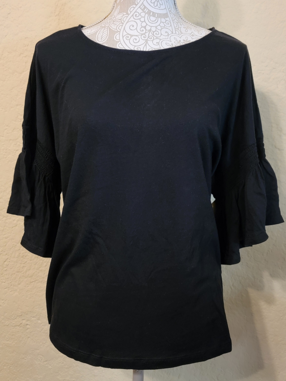 14th & Union Black Ruffle Sleeve Short-Sleeve Top Sz L NWT